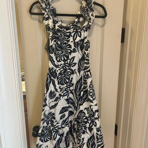 Who what where Black and White Floral Dress